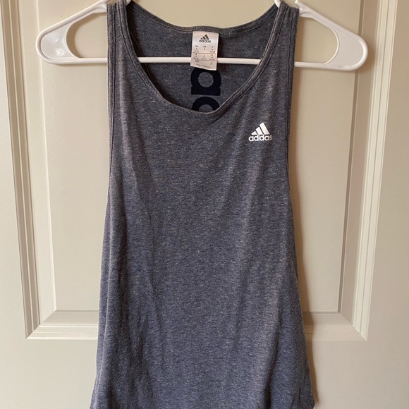 ⚠️2 for 10⚠️ Grey Adidas Workout Tank Top - Picture 1 of 3